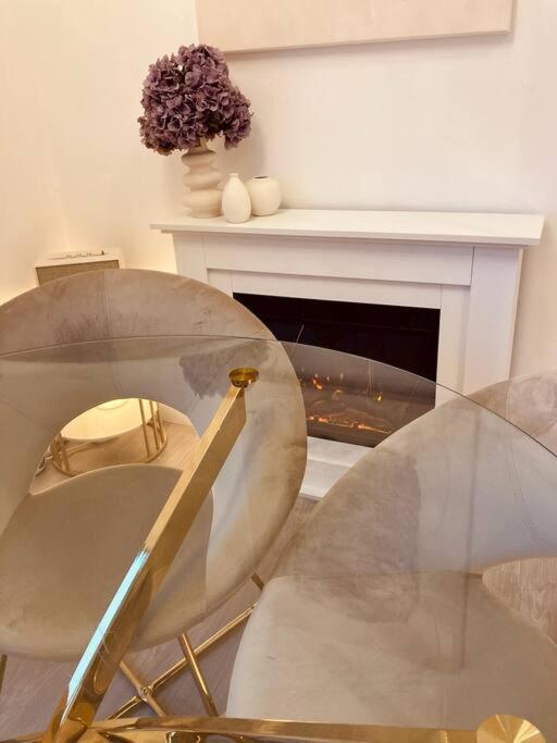 Amalfi Home - Stylish Apartment With Terrace شونيفيلد المظهر الخارجي الصورة