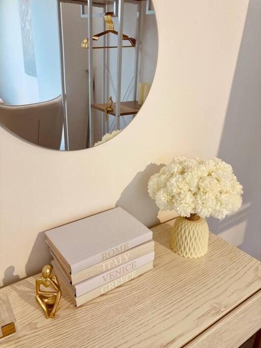 Amalfi Home - Stylish Apartment With Terrace شونيفيلد المظهر الخارجي الصورة